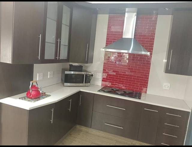 6 BEDROOM HOUSE FOR SALE IN SASOLBURG